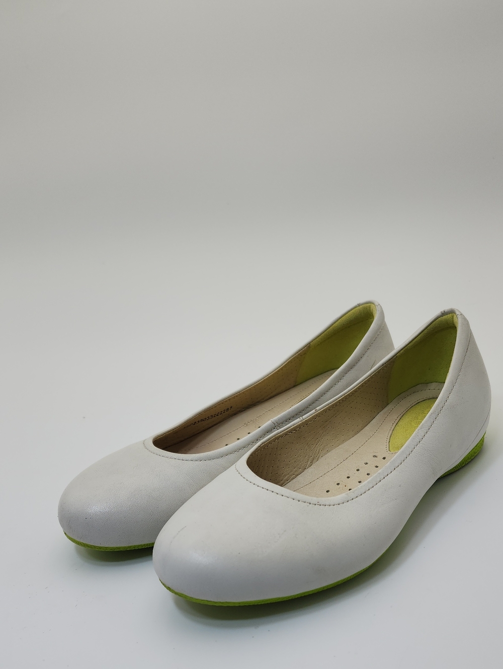 ECCO Angel Leather Ballet Flats - White with Lime Green Sole Size 35